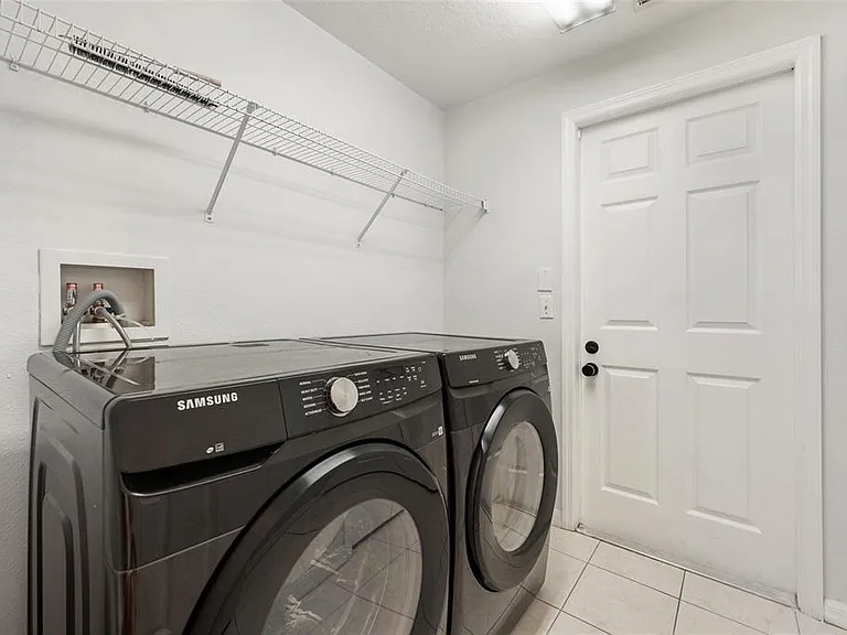 2743 Stanwood Dr — Photo 11