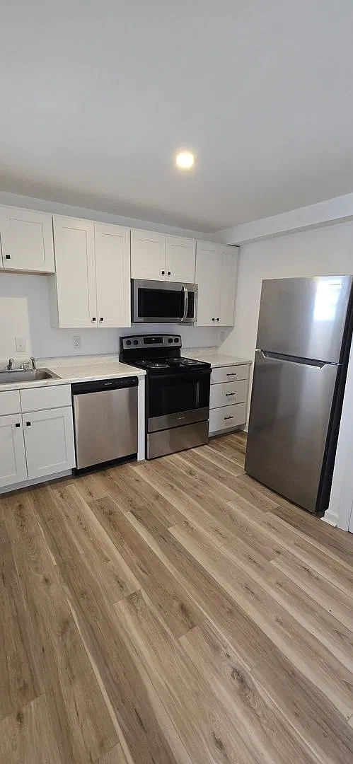 4006 Bamberg — Photo 2