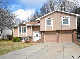 7706 Drexel St, Ralston, NE 68127