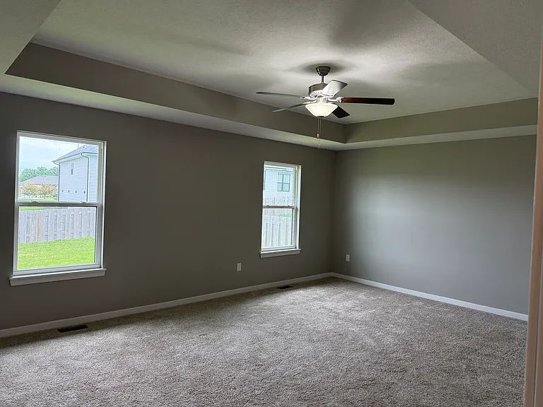 709 E Penzance Cir — Photo 15