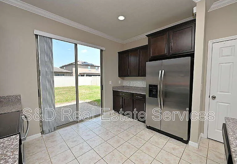 6309 Yellow Buckeye Dr — Photo 6