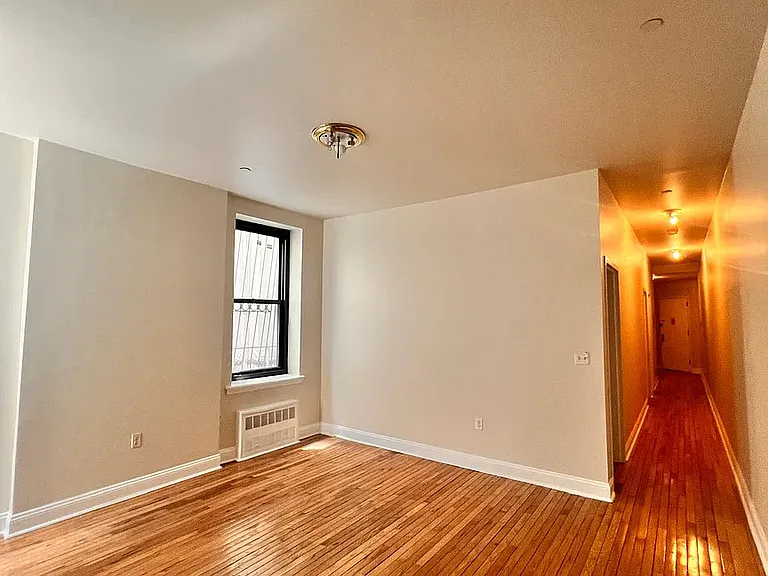 842 Park Pl #1W — Photo 8