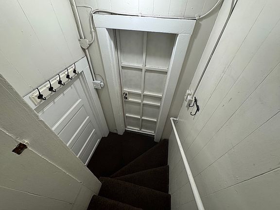 3rd image of 1430 W 25th St #1/2