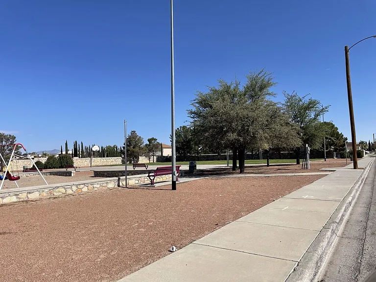 3057 Manny Aguilera Dr — Photo 31