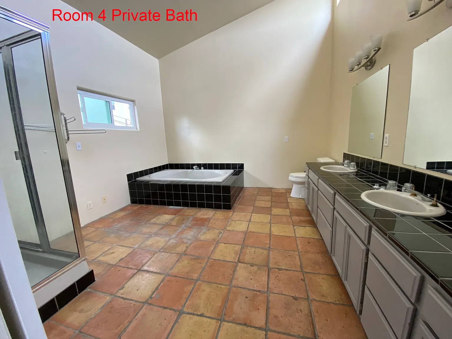 4 bed, 2077 sqft, $1,600 — Photo 3