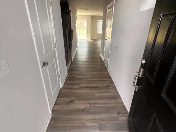 610 Curry Ct, Spartanburg, SC 29301