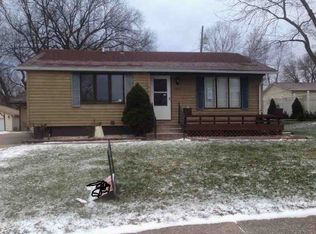 3019 6th Street Ct W, Milan, IL 61264