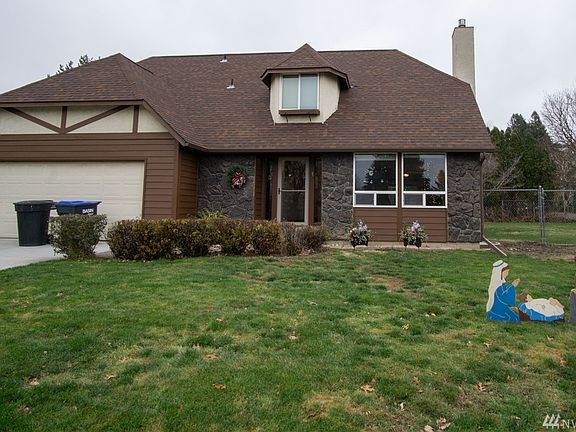 2nd image of 918 Mountain Park Dr