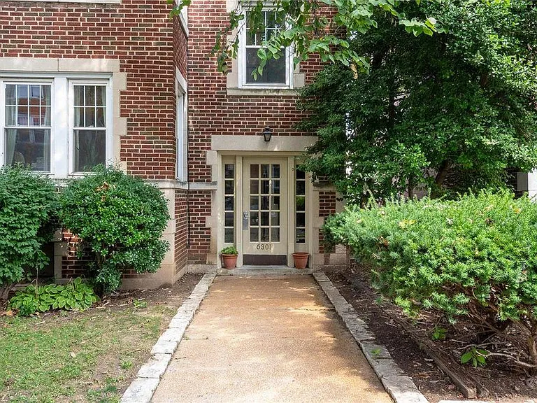 6301 Southwood Ave #3 — Photo 16
