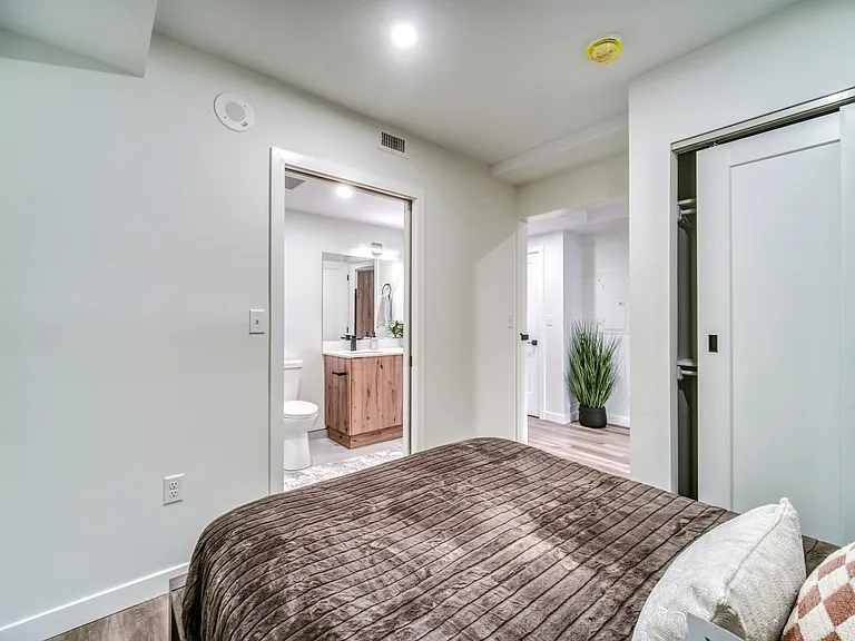 5415 Cogswell St — Photo 45