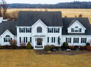 46 Douglas Rd, Sutton, MA 01590