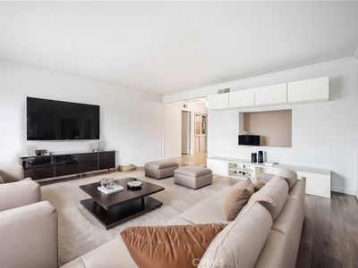 5373 Locust Ave, Long Beach, CA, 90805