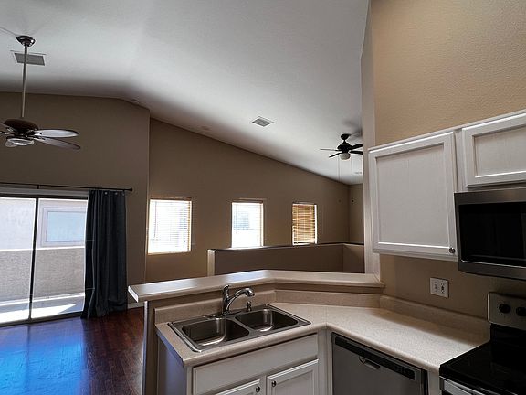 4th image of 1406 W Emerald Ave Unit 111