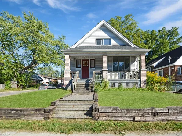 61 Broadway Ave, Hamilton, ON L8S 2V9