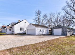 1604 Grand Ave, Emmetsburg, IA 50536