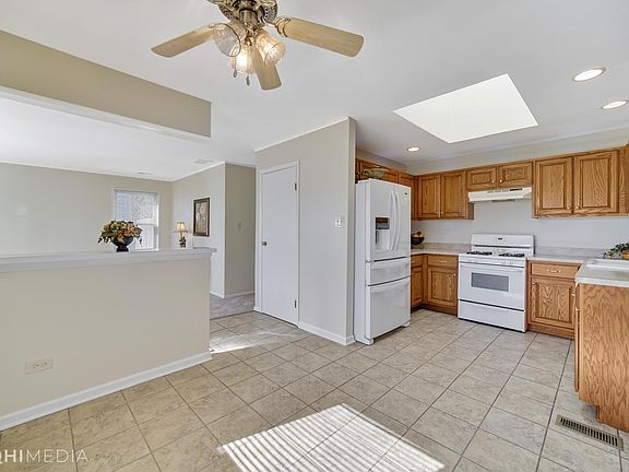 4th image of 7546 W Hawthorne Ln