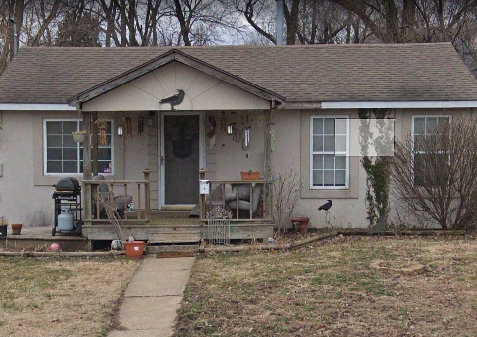1st image of 808 S Woodland Ave