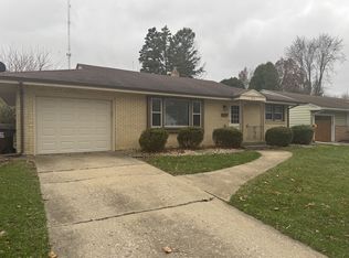 3815 Barrington Rd, Rockford, IL 61107