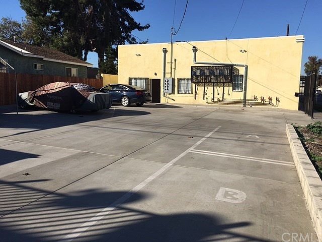 1st image of 11000 South Broadway