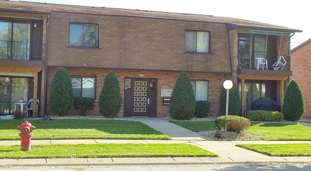 1st image of 22561 Pleasant Dr APT 19