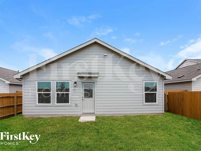 4530 Emma Way — Photo 15