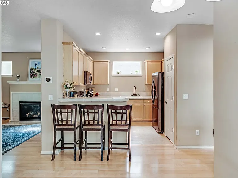 1138 SE Bianca St — Photo 22