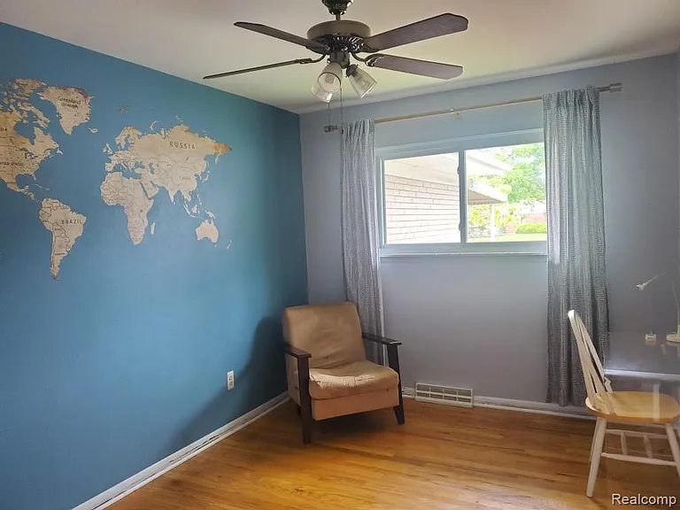 37515 Agar Dr — Photo 18