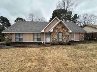 6903 Glenwick Dr, Memphis, TN 38141
