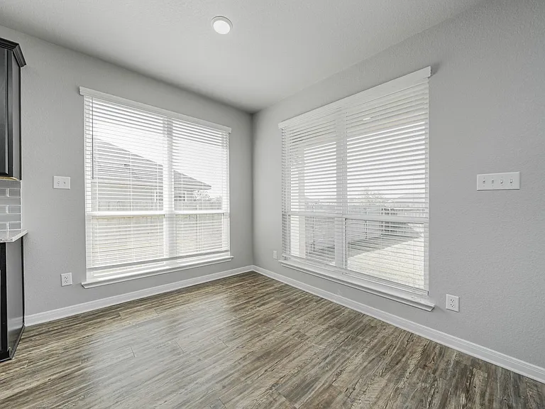 8227 Blue Field Dr — Photo 16