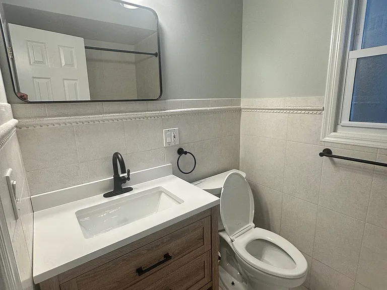 129 Sussex St #1 — Photo 6
