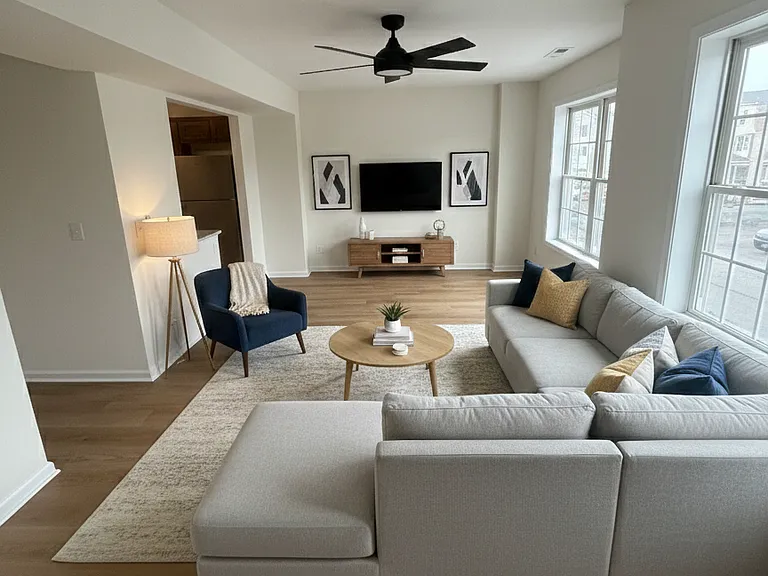 550 Riverside Dr #502 — Photo 2