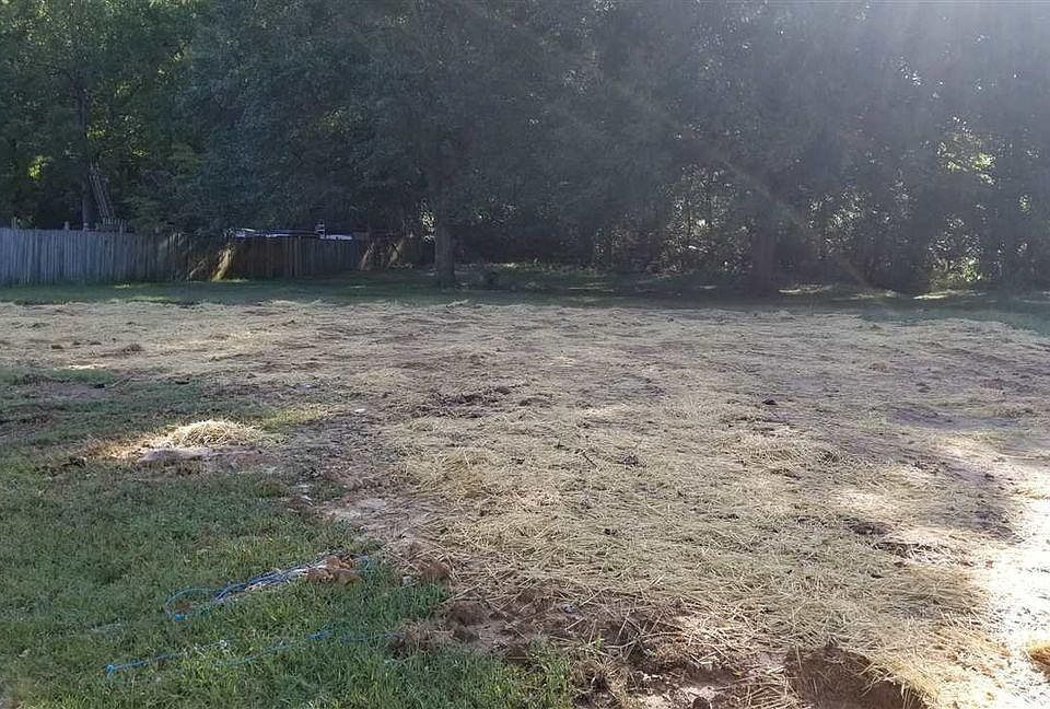 2nd image of 94 Stratford Ln
