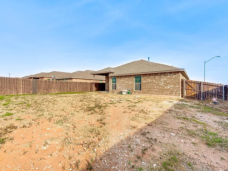 618 Juniper Ct — Photo 26