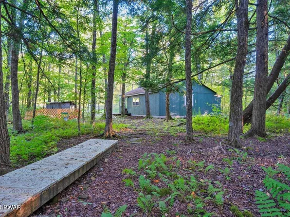 94 Swamp Rd, Pleasant Mount, PA 18453