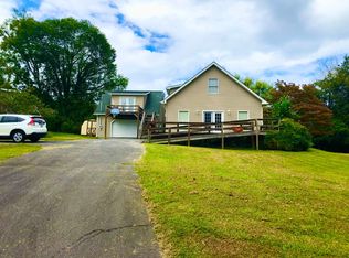 730 Oak Grove Rd, Johnson City, TN 37615