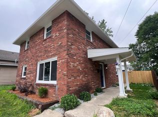 218 W Vinyard St, Anderson, IN 46012
