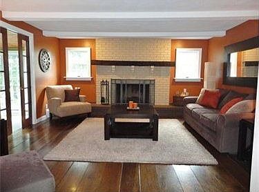 5th image of 6 Woodstone Dr