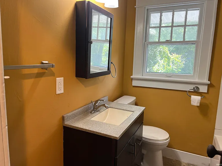 814 N Washington St — Photo 16