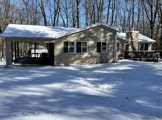 259 Pine Tree Dr, Cresco, PA 18326
