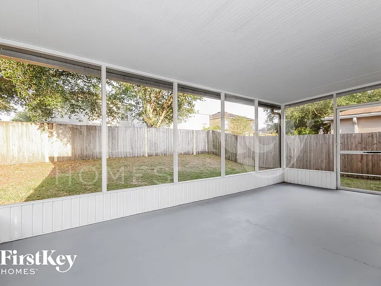 709 Periwinkle Pointe Pl — Photo 11