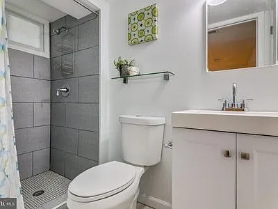 713 Sheridan St NW — Photo 23