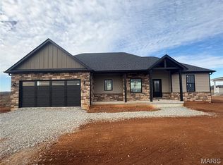 1239 Stono Mountain Dr, Farmington, MO 63640