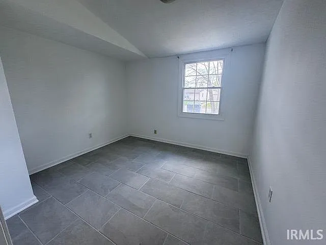 3001 N Westwood Rd — Photo 14