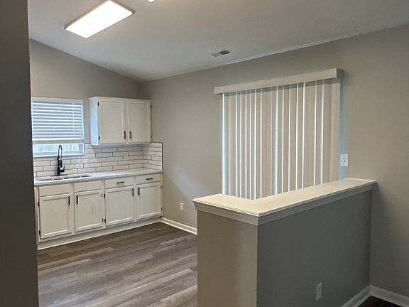 3rd image of 5558 Jillison Ct