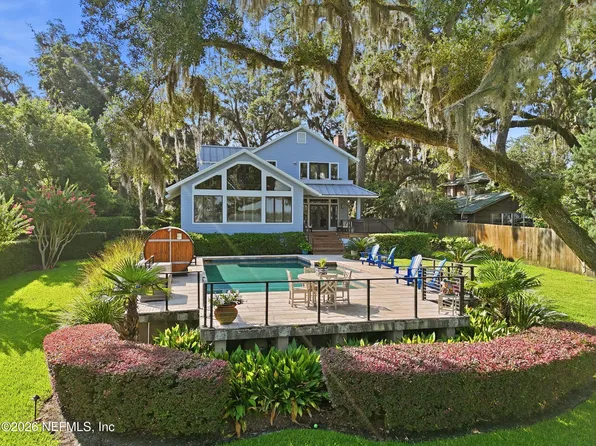 4002 MCGIRTS Boulevard, Jacksonville, FL 32210