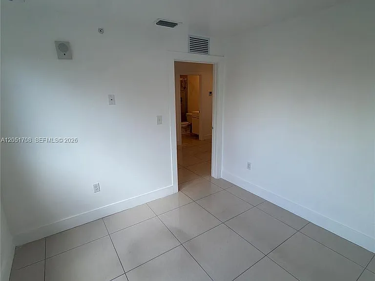 829 SW 18th Ave #211 — Photo 10