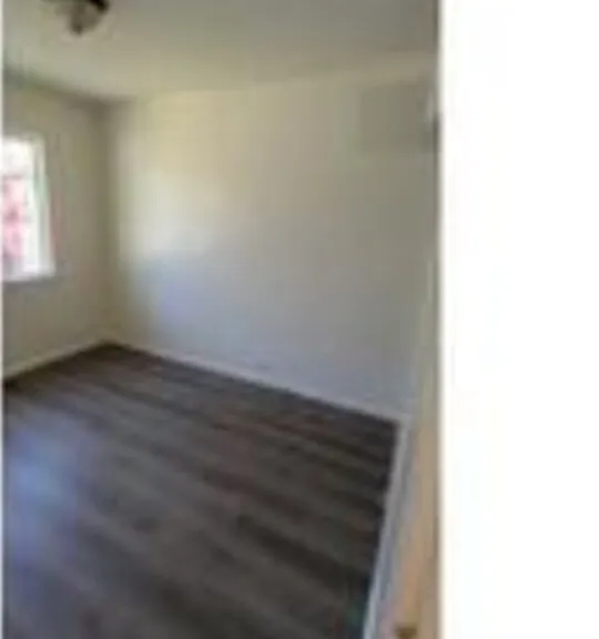 859 E 87th Pl — Photo 1