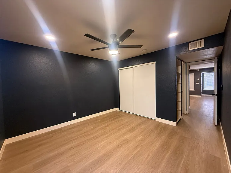 2201 Sun Ave #B — Photo 28