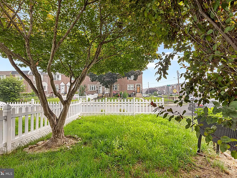 424 S Church St — Photo 34