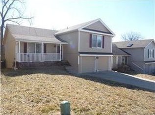 1123 NW 63rd St, Kansas City, MO 64118